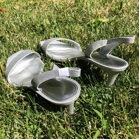 Michael Kors Mila Sandal Pixie Glitter Heel Silver - Picture 8 of 8